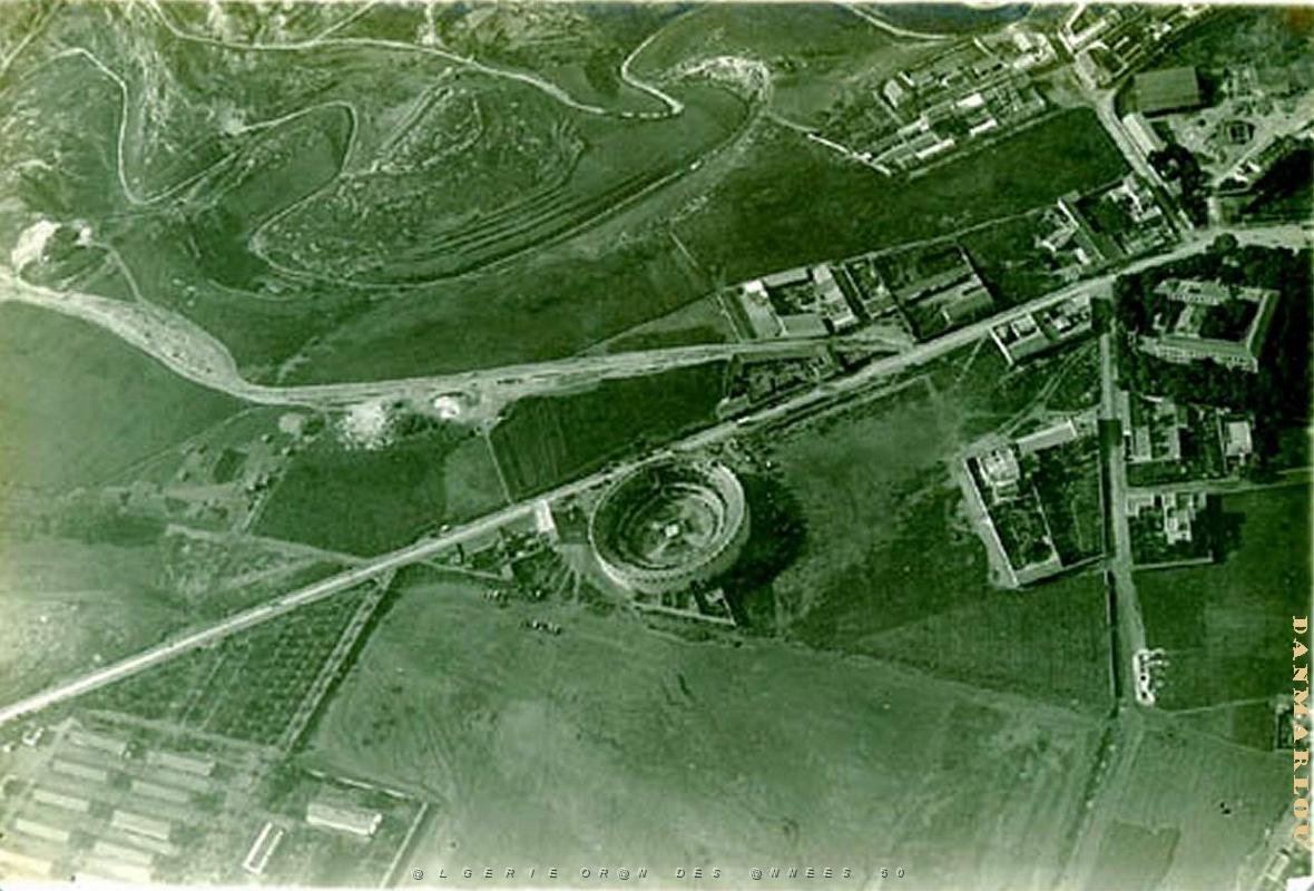Oran- Arenes d' Eckmulh 03.jpg